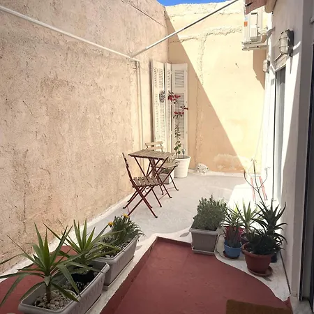 Socratous House * Salamina